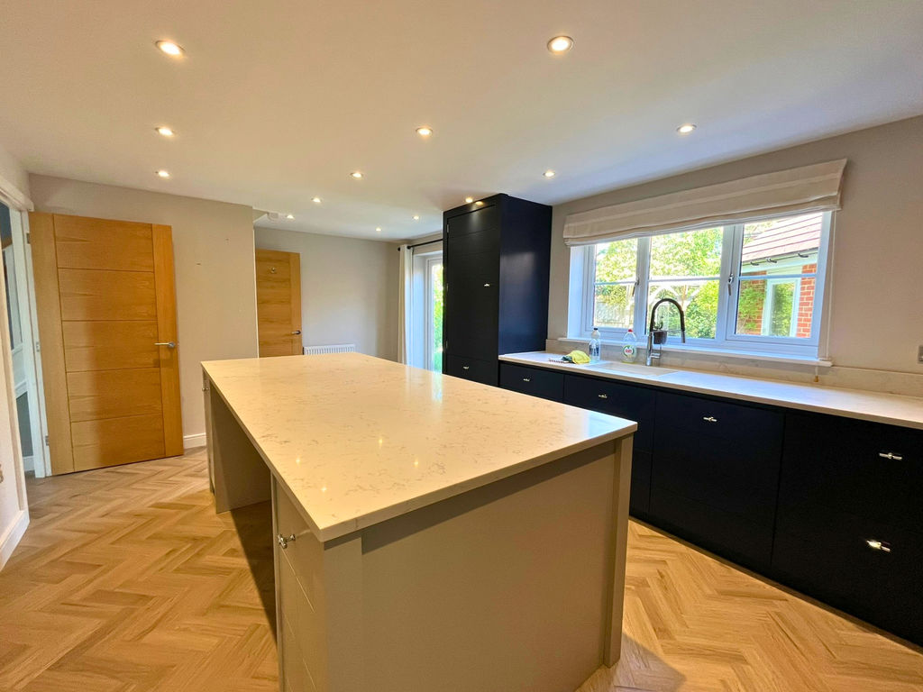 Harrow Drive Headley